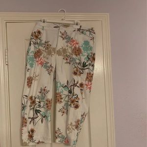 St. John’s Bay Capri pants